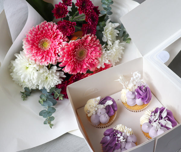 Mother's Day Radiant Bouquet & 4 Cupcakes