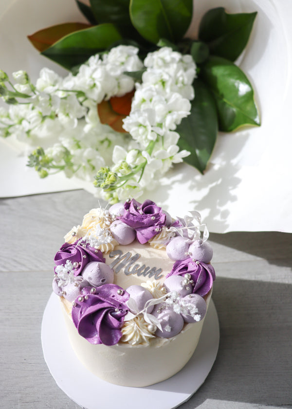 Mother's Day Elegant Bouquet & Bento Cake